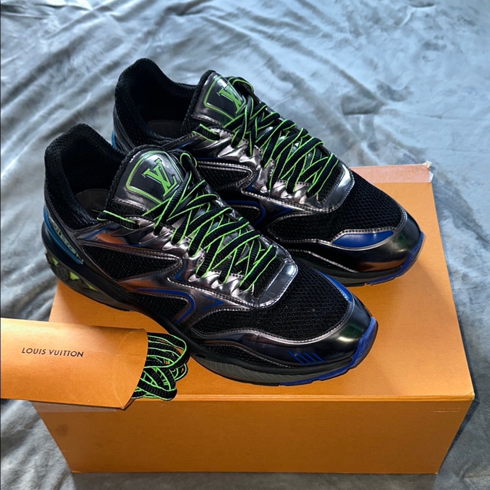 Louis Vuitton Black and Green trainer sneakers 100% authentic 🔥🔥🔥